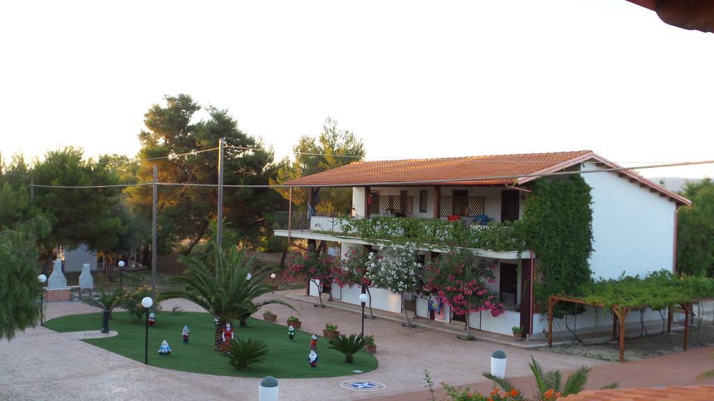 Camping Villaggio Riviera Foce Varano Extérieur photo